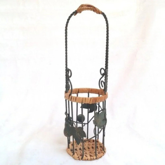 Rattan Metal Wine Bottle Holder Basket Vine Leaves Decor Present Gift Summer - Picture 3 of 8